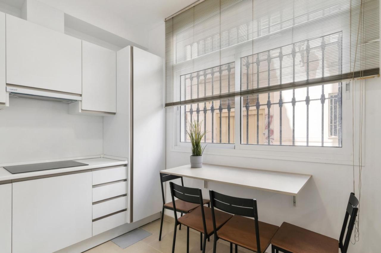 Comfy Centre Apartment In Малага Екстер'єр фото